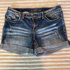 Maurice’s shorts size 11/12